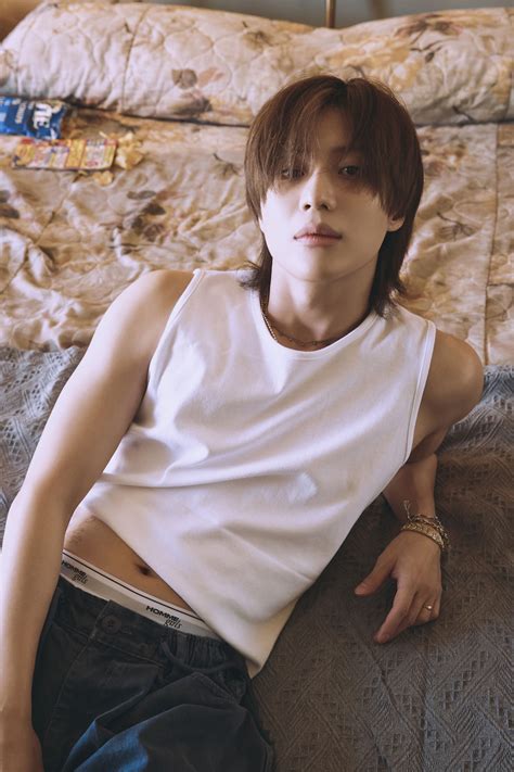 TAEMIN .